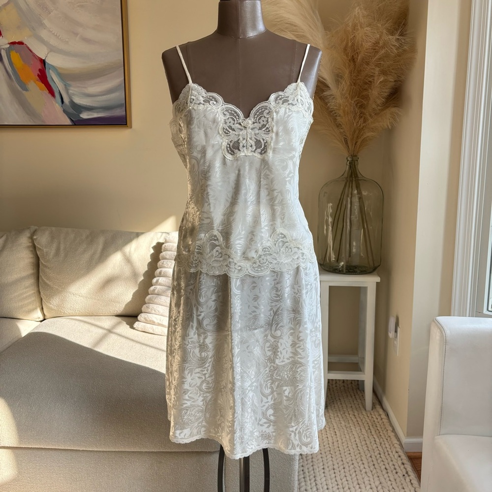 Vintage Slip Set